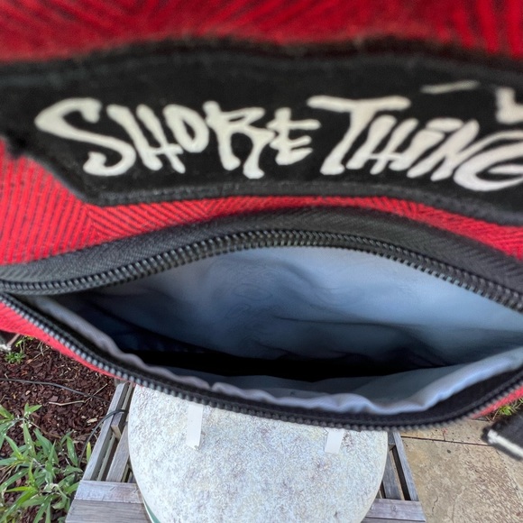 Shore Thing red/black tech backpack - Picture 8 of 13